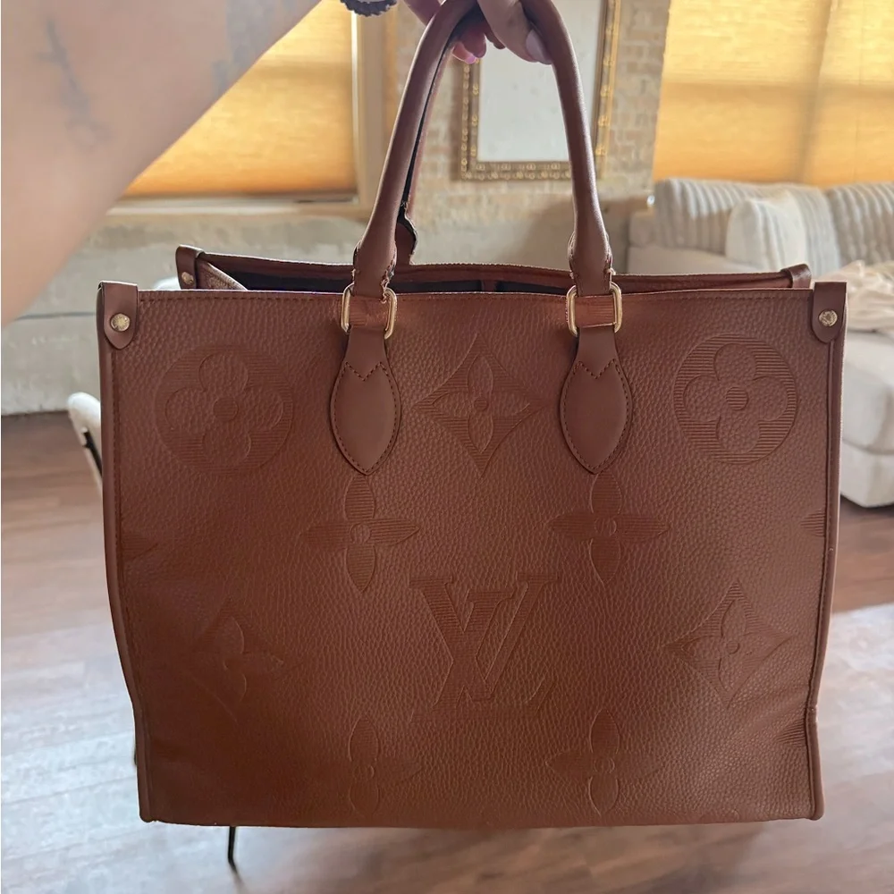 LV Camel Monogram Totebag - Picture 1 of 8